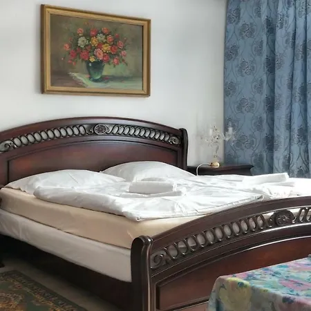 Garni Отель