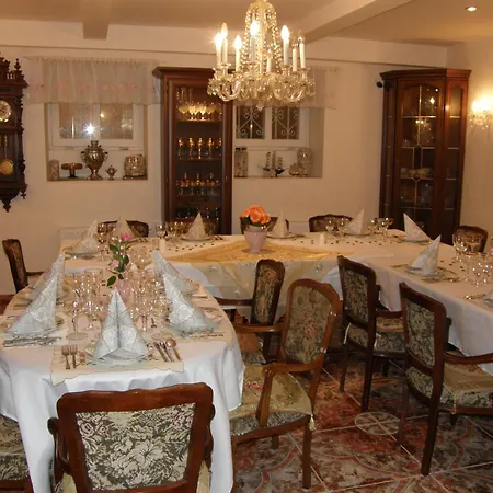 Hotel Garni 3*