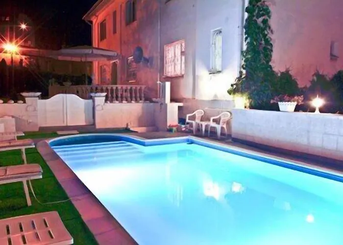 Garni Hotell 3*